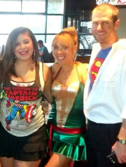 Meet your Posher, Ivy - Picture 2 of 3